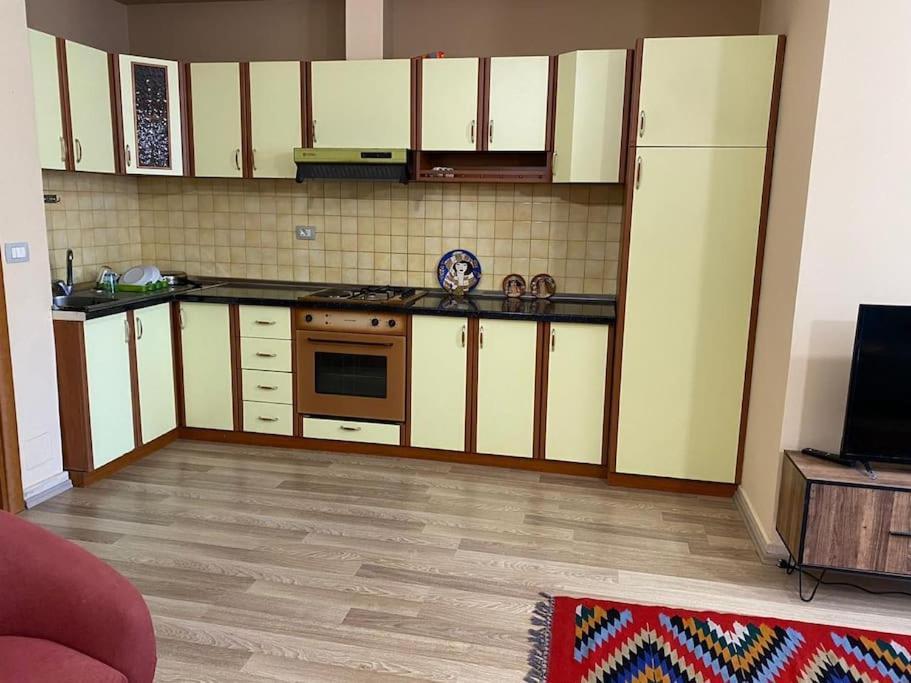 *Heart Of New Bazaar 1 Bed Apt* Apartment Tirana Exterior photo